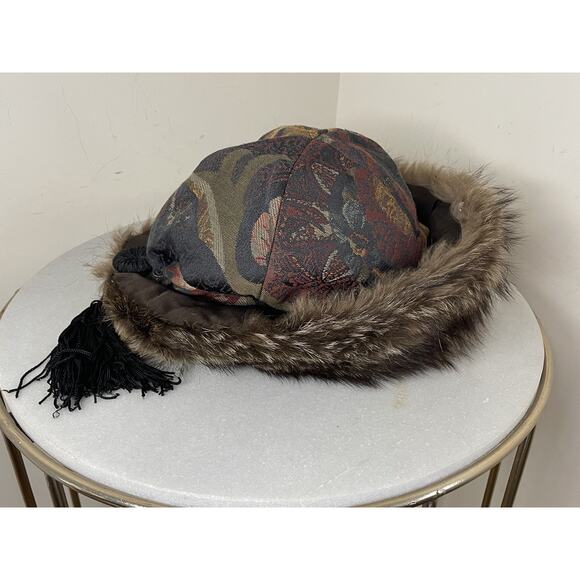 VTG 90s Von Henneberg Silk Brocade Tapestry Fur Lined Hat Artsy Handmade S/M main image 9